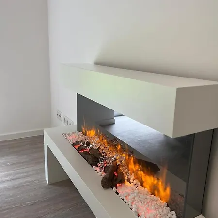 Luxurioeses Fuer 4 Personen, Neubau, Parkplatz Free *