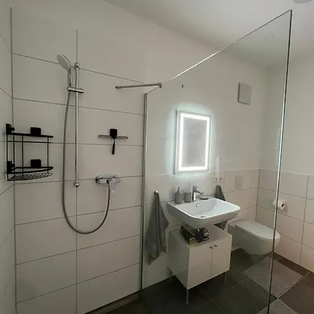 Apartmán Luxurioeses Fuer 4 Personen, Neubau, Parkplatz Free