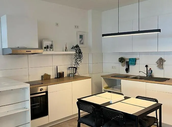 Luxurioeses Fuer 4 Personen, Neubau, Parkplatz Free