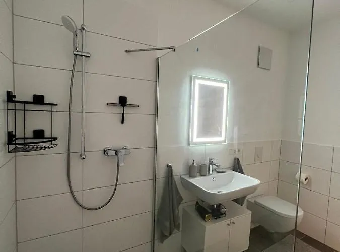 Appartement Luxurioeses Fuer 4 Personen, Neubau, Parkplatz Free