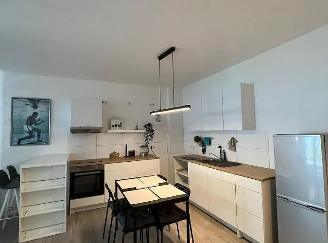 Luxurioeses Fuer 4 Personen, Neubau, Parkplatz Free Bochum