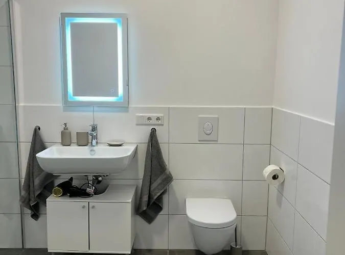 Luxurioeses Fuer 4 Personen, Neubau, Parkplatz Free